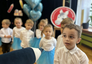 Pasowanie na przedszkolaka w grupie VII