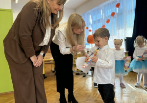 Pasowanie na przedszkolaka w grupie VII