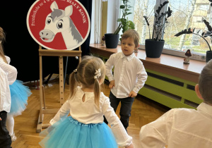 Pasowanie na przedszkolaka w grupie VII