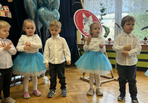 Pasowanie na przedszkolaka w grupie VII