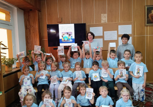 "Dzieci swoje prawa mają..."- wizyta przedszkolaków z gr. XII w Miejskiej Bibliotece Publicznej w Koninie - Filia "Medyczna"