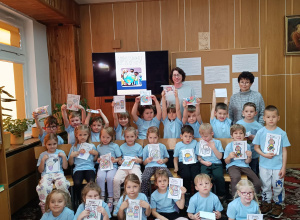 "Dzieci swoje prawa mają..."- wizyta przedszkolaków z gr. XII w Miejskiej Bibliotece Publicznej w Koninie - Filia "Medyczna"