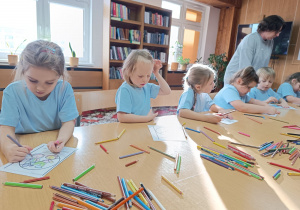 "Dzieci swoje prawa mają..."- wizyta przedszkolaków z gr. XII w Miejskiej Bibliotece Publicznej w Koninie - Filia "Medyczna"