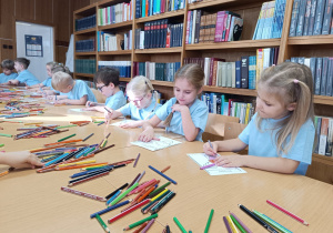 "Dzieci swoje prawa mają..."- wizyta przedszkolaków z gr. XII w Miejskiej Bibliotece Publicznej w Koninie - Filia "Medyczna"