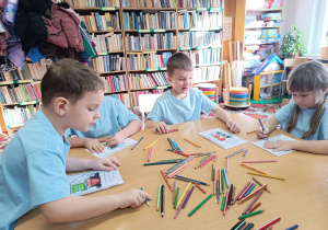 "Dzieci swoje prawa mają..."- wizyta przedszkolaków z gr. XII w Miejskiej Bibliotece Publicznej w Koninie - Filia "Medyczna"