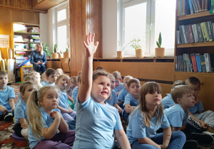 "Dzieci swoje prawa mają..."- wizyta przedszkolaków z gr. XII w Miejskiej Bibliotece Publicznej w Koninie - Filia "Medyczna"