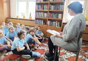 "Dzieci swoje prawa mają..."- wizyta przedszkolaków z gr. XII w Miejskiej Bibliotece Publicznej w Koninie - Filia "Medyczna"