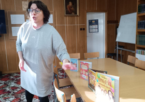 "Dzieci swoje prawa mają..."- wizyta przedszkolaków z gr. XII w Miejskiej Bibliotece Publicznej w Koninie - Filia "Medyczna"