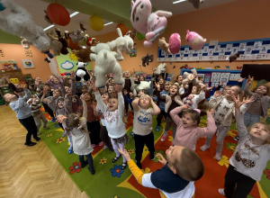 „Misie, książki i zabawa – Świętowanie w bibliotece” – grupa IV i V