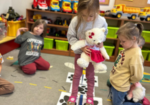 Misiowe świętowanie i biblioteczna przygoda