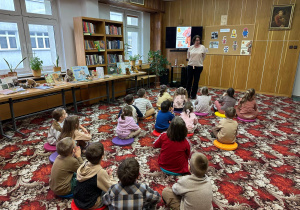 Misiowe świętowanie i biblioteczna przygoda