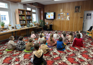 Misiowe świętowanie i biblioteczna przygoda