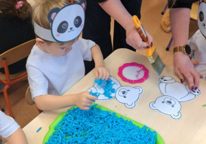 „Czy to jutro, czy to dziś, wszystkim jest potrzebny MIŚ” – grupa IX świętuje Dzień Pluszowego Misia