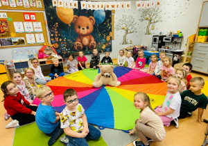 Dzień Pluszowego Misia i wizyta w bibliotece - gr. XI