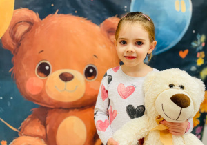 Dzień Pluszowego Misia i wizyta w bibliotece - gr. XI