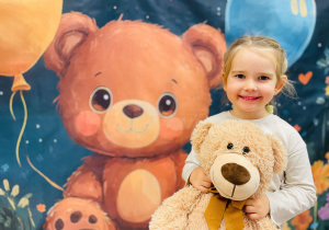 Dzień Pluszowego Misia i wizyta w bibliotece - gr. XI