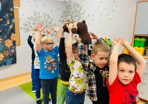 Dzień Pluszowego Misia i wizyta w bibliotece - gr. XI