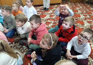 Dzień Pluszowego Misia i misiowa przygoda w bibliotece - gr. XII