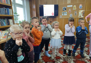 Dzień Pluszowego Misia i misiowa przygoda w bibliotece - gr. XII