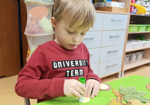 Dzień Pluszowego Misia i misiowa przygoda w bibliotece - gr. XII