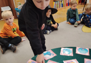 Andrzejkowe czary-mary w grupie II