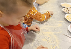 "Jak powstaje pizza?" - czyli kulinarne warsztaty w gr. XII