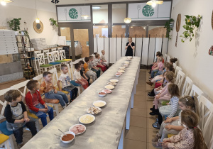 "Jak powstaje pizza?" - czyli kulinarne warsztaty w gr. XII