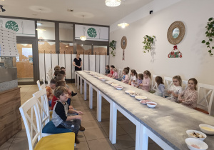 "Jak powstaje pizza?" - czyli kulinarne warsztaty w gr. XII