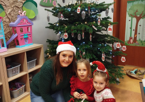 „Świąteczne wianki” – warsztaty bożonarodzeniowe w gr. XII