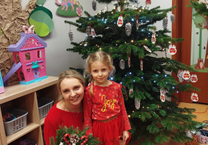 „Świąteczne wianki” – warsztaty bożonarodzeniowe w gr. XII