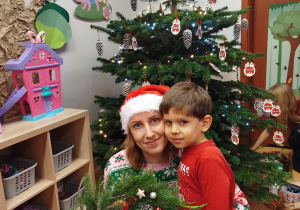 „Świąteczne wianki” – warsztaty bożonarodzeniowe w gr. XII