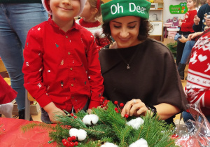 „Świąteczne wianki” – warsztaty bożonarodzeniowe w gr. XII