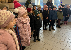 Mikołajkowy wyjazd do Fabryki Bombek w grupie VI