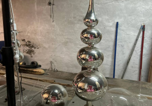 Mikołajkowy wyjazd do Fabryki Bombek w grupie VI