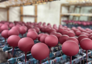 Mikołajkowy wyjazd do Fabryki Bombek w grupie VI