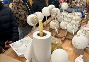 Mikołajkowy wyjazd do Fabryki Bombek w grupie VI