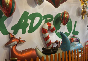 Mikołajkowy wyjazd do Fabryki Bombek w grupie VI