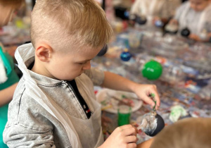 Mikołajkowy wyjazd do Fabryki Bombek w grupie VI