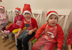 Mikołajkowe warsztaty robienia pizzy w grupie II i spotkanie ze Świętym Mikołajem