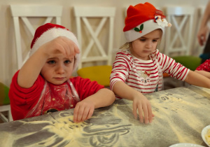 Mikołajkowe warsztaty robienia pizzy w grupie II i spotkanie ze Świętym Mikołajem