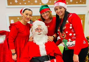 Mikołajkowe warsztaty robienia pizzy w grupie II i spotkanie ze Świętym Mikołajem