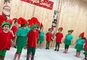 Magia Świąt zaczyna się tam, gdzie tworzy się coś razem … Mikołajki i rodzinne warsztaty dekorowania pierników w grupie X