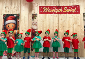 Magia Świąt zaczyna się tam, gdzie tworzy się coś razem … Mikołajki i rodzinne warsztaty dekorowania pierników w grupie X