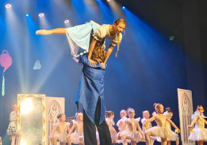 "Bella i Bestia” – jubileuszowy spektakl Studia Tańca Rytmix i występ Oliwki i Zuzi