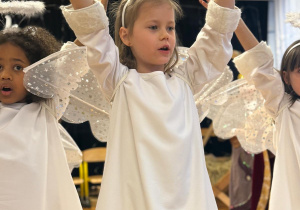 „Lulajże Jezuniu” - jasełka bożonarodzeniowe w grupa V