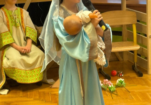 „Lulajże Jezuniu” - jasełka bożonarodzeniowe w grupa V