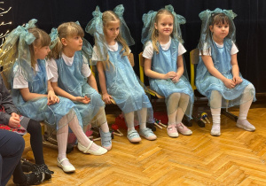 „Lulajże Jezuniu” - jasełka bożonarodzeniowe w grupa V