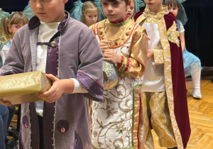 „Lulajże Jezuniu” - jasełka bożonarodzeniowe w grupa V