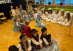 „Lulajże Jezuniu” - jasełka bożonarodzeniowe w grupa V
