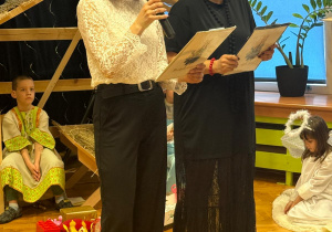 „Lulajże Jezuniu” - jasełka bożonarodzeniowe w grupa V